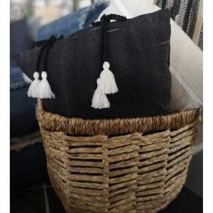 SABLE 9 ΔΙΑΚΟΣΜΗΤΙΚΟ ΜΑΞΙΛΑΡΙ 45x45cm ΒΑΜΒΑΚΙ ΜΑΥΡΟ