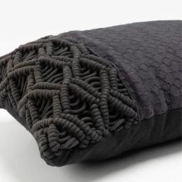 AL MANO ΔΙΑΚΟΣΜΗΤΙΚΟ ΜΑΞΙΛΑΡΙ 45x45x5cm ΒΑΜΒΑΚΙ ΜΑΥΡΟ POLYESTER