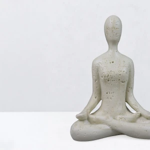 MORPH III ΔΙΑΚΟΣΜΗΤΙΚΟ ΣΩΜΑ 13x8x18cm RESIN ΜΠΕΖ